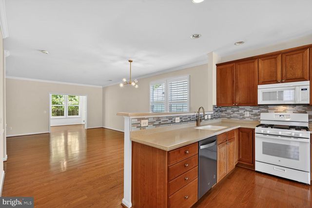 4003 GREAT HARVEST CT, Dumfries, VA 22025