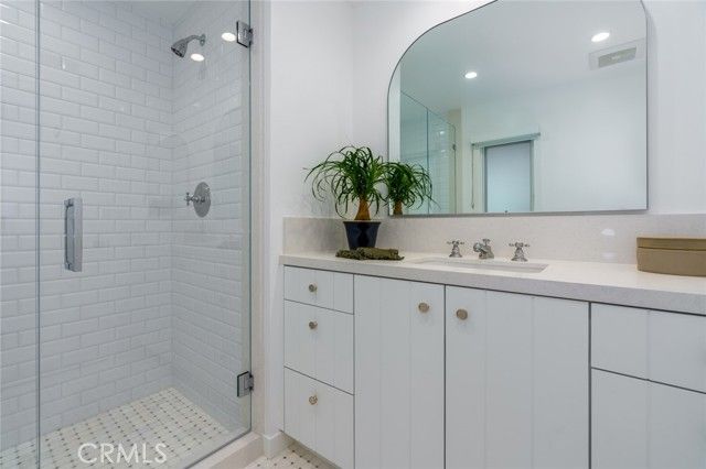 710 Heliotrope Avenue B, Corona Del Mar (newport Beach), CA 92625