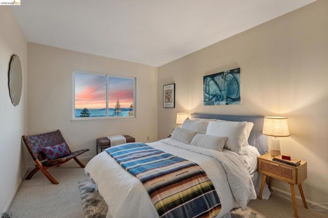 1221 Grizzly Peak Blvd, Berkeley, CA 94708