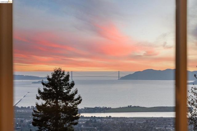 1221 Grizzly Peak Blvd, Berkeley, CA 94708