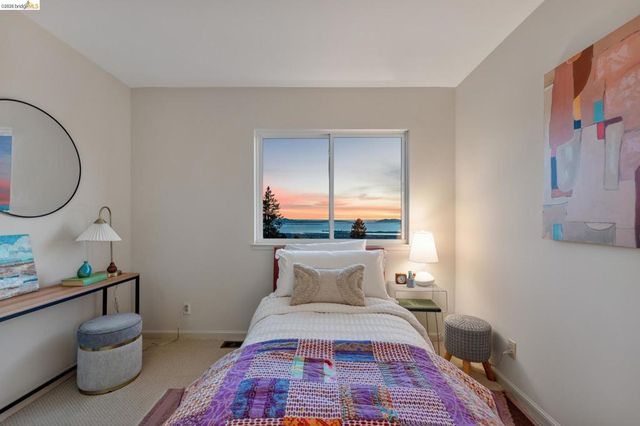 1221 Grizzly Peak Blvd, Berkeley, CA 94708