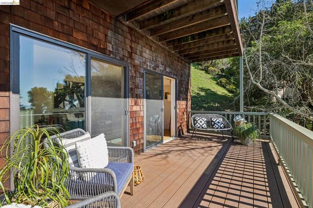 1221 Grizzly Peak Blvd, Berkeley, CA 94708