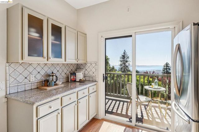 1221 Grizzly Peak Blvd, Berkeley, CA 94708