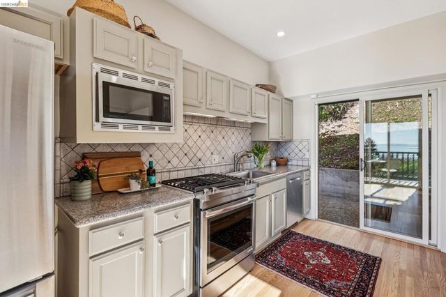 1221 Grizzly Peak Blvd, Berkeley, CA 94708