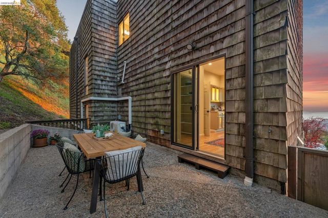 1221 Grizzly Peak Blvd, Berkeley, CA 94708