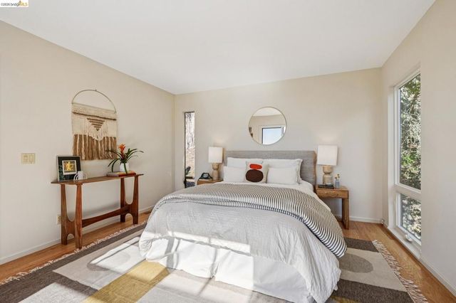 1221 Grizzly Peak Blvd, Berkeley, CA 94708