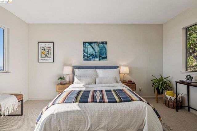 1221 Grizzly Peak Blvd, Berkeley, CA 94708