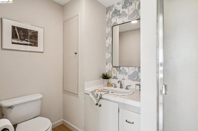 1221 Grizzly Peak Blvd, Berkeley, CA 94708