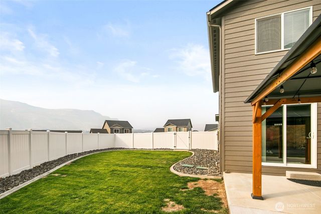 103 George Loop, Rock Island, WA 98850