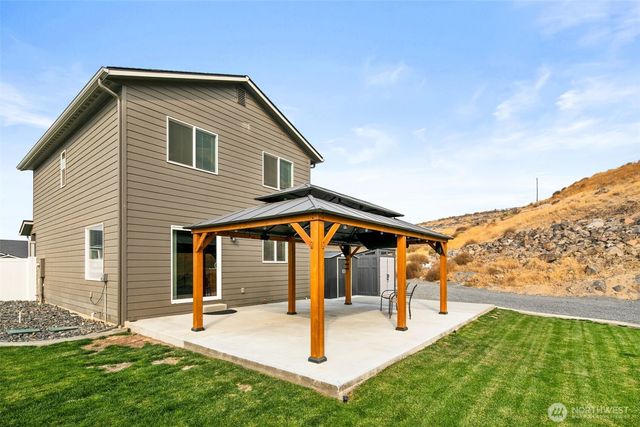 103 George Loop, Rock Island, WA 98850