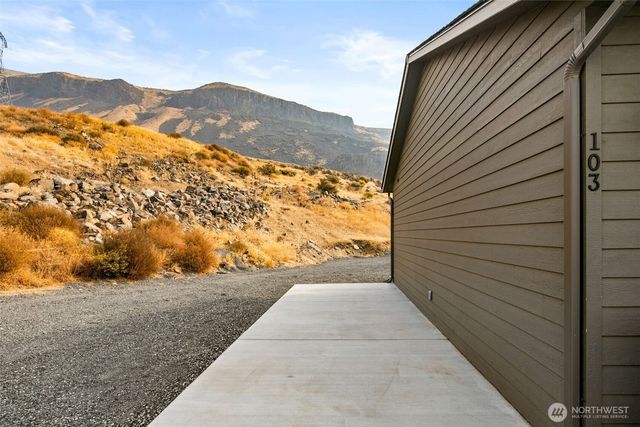 103 George Loop, Rock Island, WA 98850