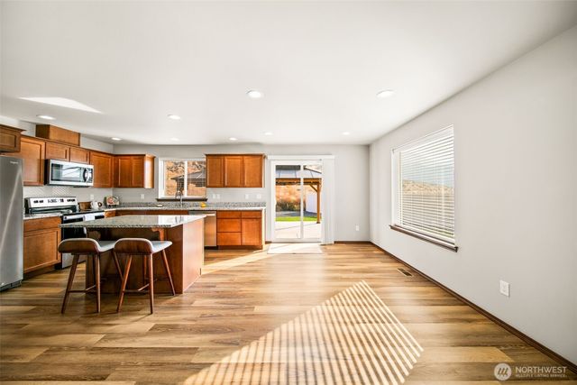 103 George Loop, Rock Island, WA 98850