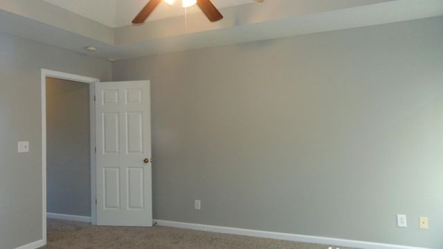 974 Brandi Phillips Dr, Clarksville, TN 37042