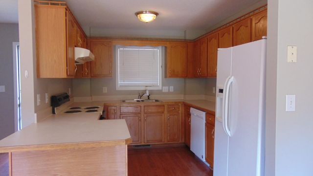 974 Brandi Phillips Dr, Clarksville, TN 37042