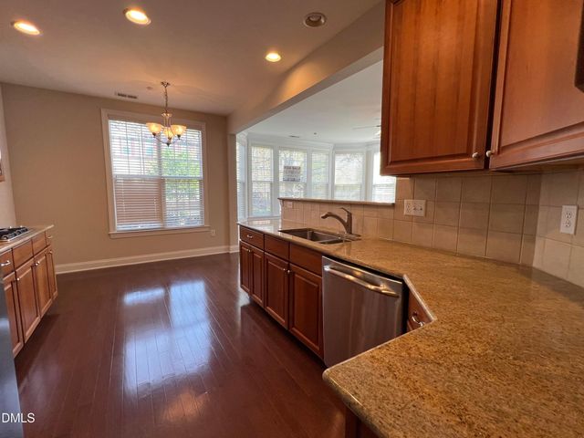 9221 Calabria Drive 121, Raleigh, NC 27617