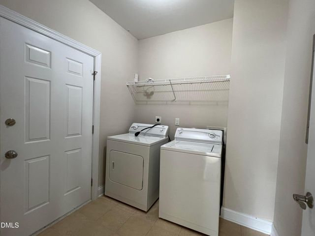 9221 Calabria Drive 121, Raleigh, NC 27617