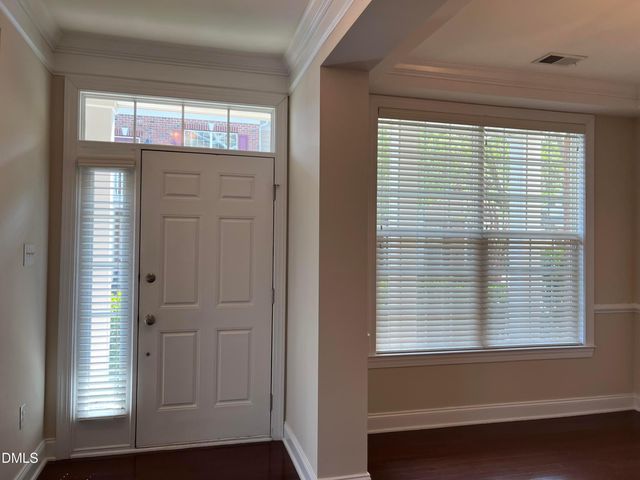 9221 Calabria Drive 121, Raleigh, NC 27617