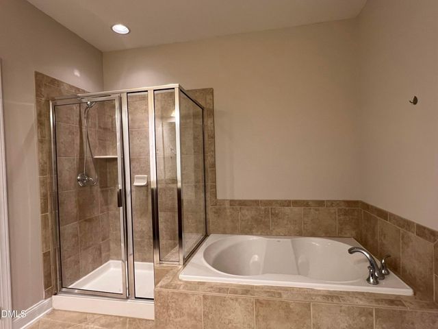 9221 Calabria Drive 121, Raleigh, NC 27617