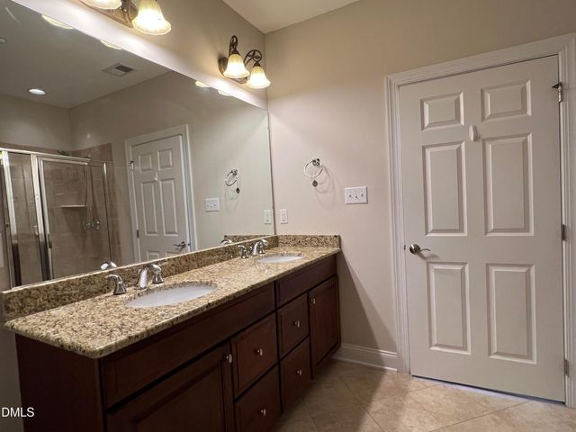 9221 Calabria Drive 121, Raleigh, NC 27617