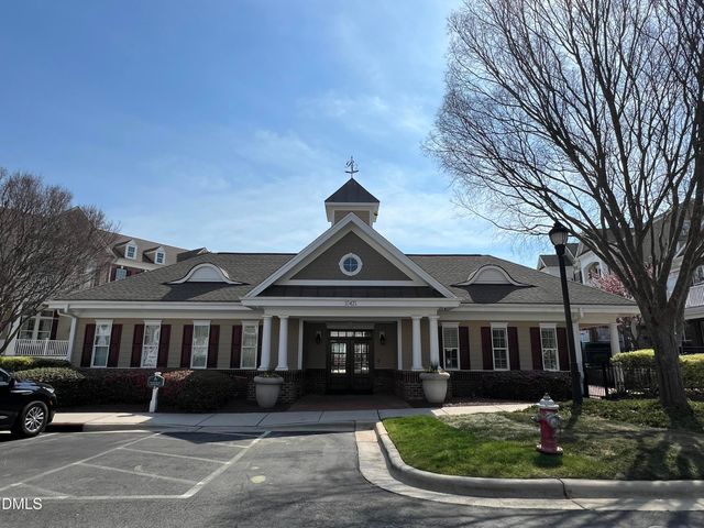 9221 Calabria Drive 121, Raleigh, NC 27617