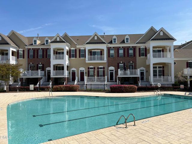 9221 Calabria Drive 121, Raleigh, NC 27617