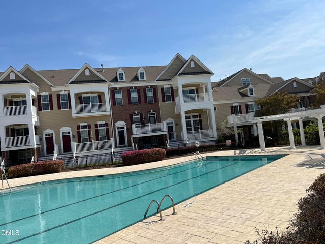 9221 Calabria Drive 121, Raleigh, NC 27617