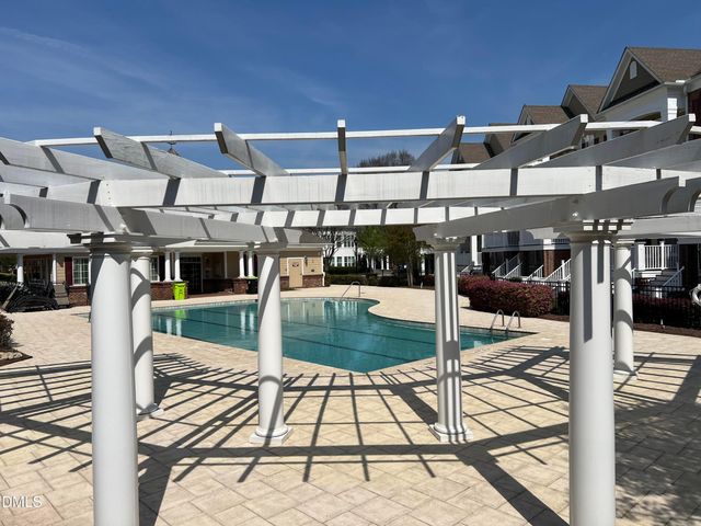9221 Calabria Drive 121, Raleigh, NC 27617