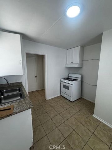 129 N Park, Fresno, CA 93701