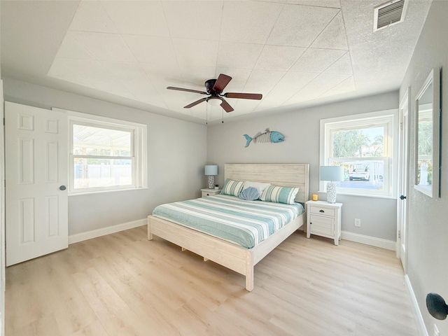 13290 3RD STREET E, Madeira Beach, FL 33708