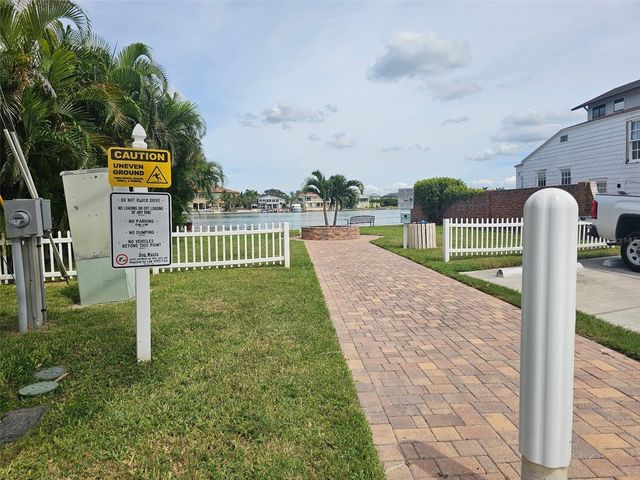 13290 3RD STREET E, Madeira Beach, FL 33708