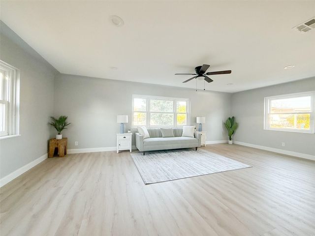 13290 3RD STREET E, Madeira Beach, FL 33708