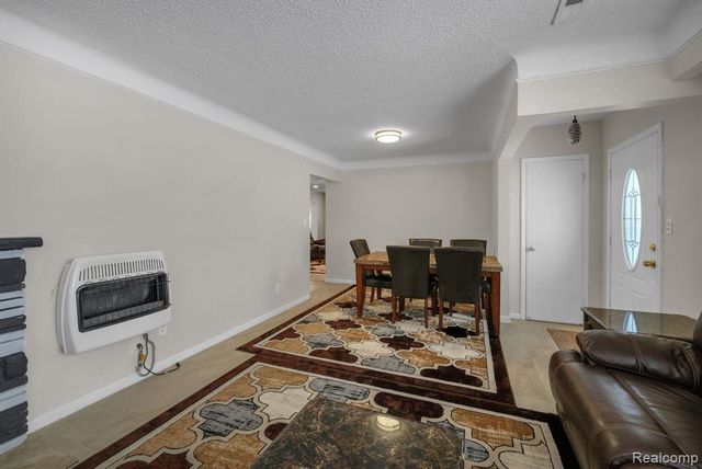 31565 Marquette Street, Garden City, MI 48135