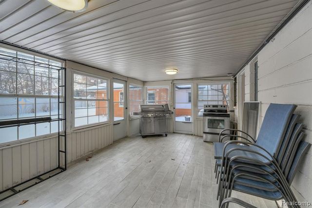 31565 Marquette Street, Garden City, MI 48135