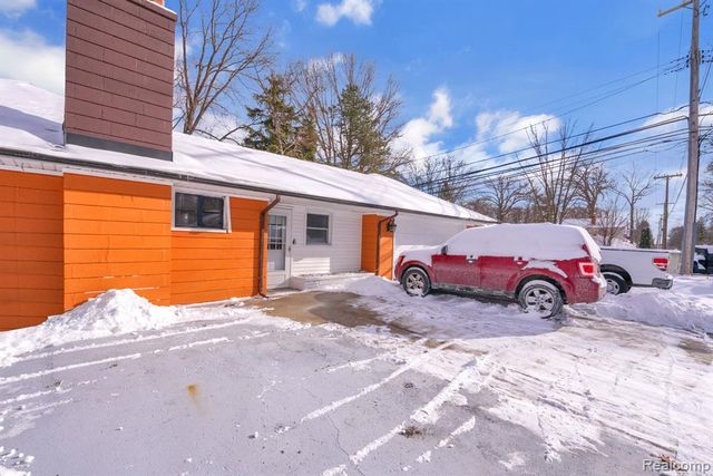 31565 Marquette Street, Garden City, MI 48135