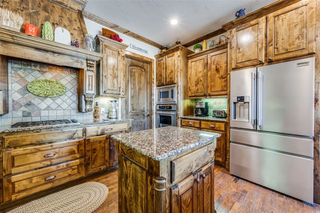 117 Woodland Drive, Krugerville, TX 76227