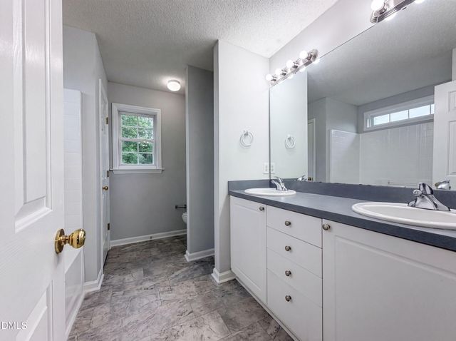 225 Sarazen Drive, Clayton, NC 27527
