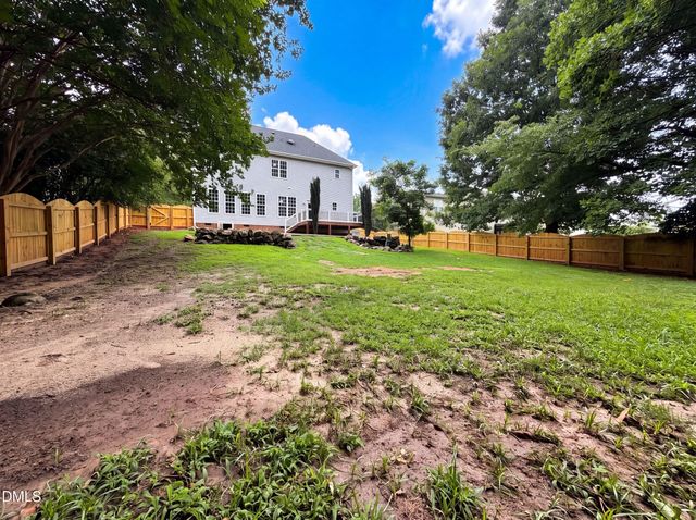 225 Sarazen Drive, Clayton, NC 27527