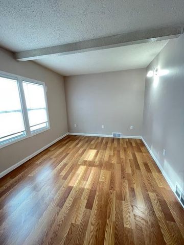 743 Charles Avenue, Saint Paul, MN 55104