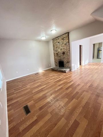 743 Charles Avenue, Saint Paul, MN 55104