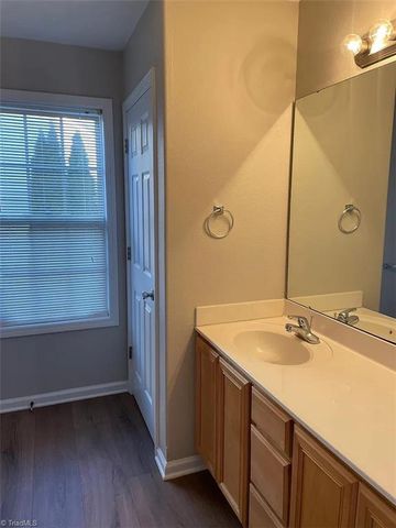 1615 Stoneshire Court, Winston-salem, NC 27127