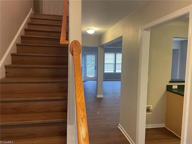 1615 Stoneshire Court, Winston-salem, NC 27127