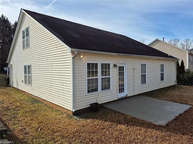 1615 Stoneshire Court, Winston-salem, NC 27127