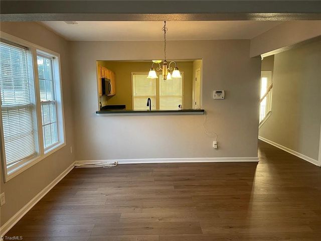 1615 Stoneshire Court, Winston-salem, NC 27127