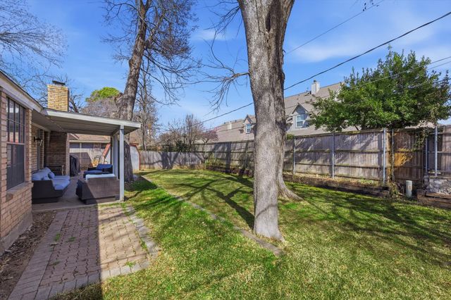 5001 Trails Edge Drive, Arlington, TX 76017