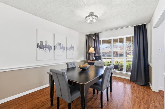 5001 Trails Edge Drive, Arlington, TX 76017