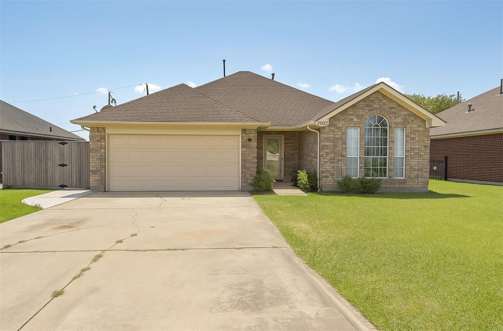 3003 30th Street N, Texas City, TX 77590