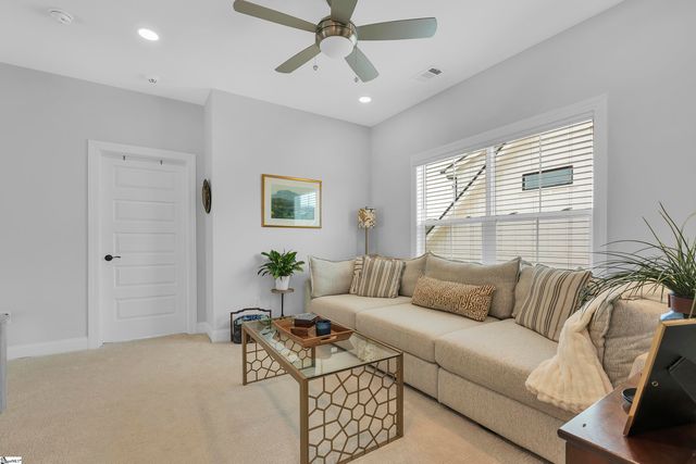 407 Mcklee Drive, Travelers Rest, SC 29690