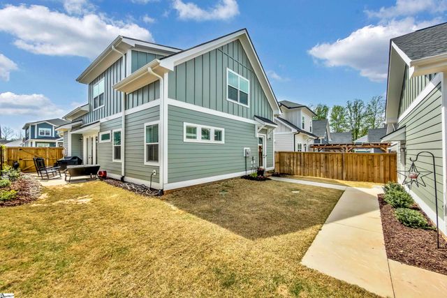 407 Mcklee Drive, Travelers Rest, SC 29690