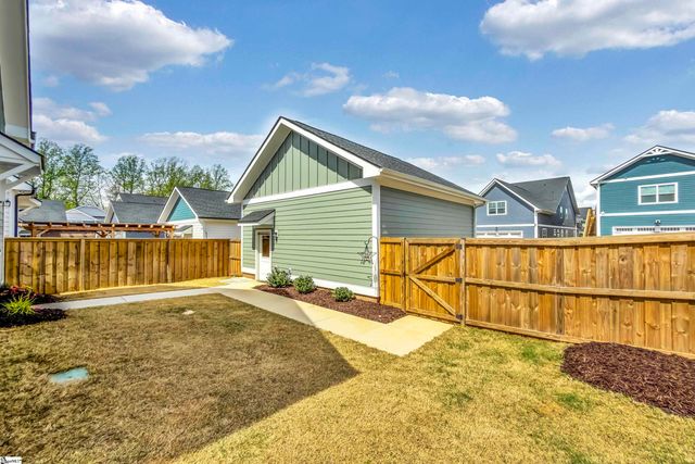 407 Mcklee Drive, Travelers Rest, SC 29690