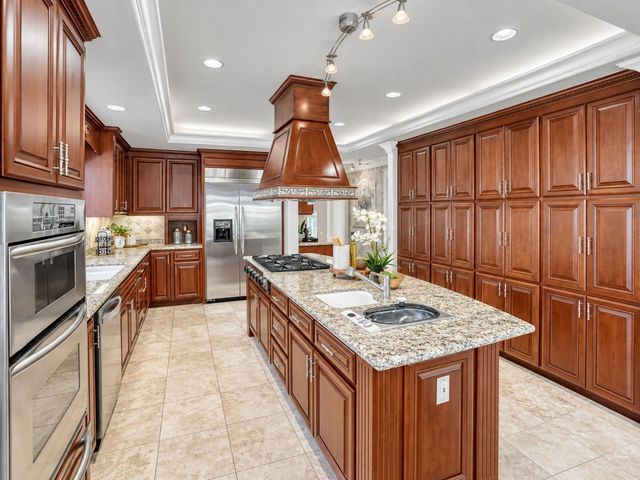 11583 Upland Way, Cupertino, CA 95014